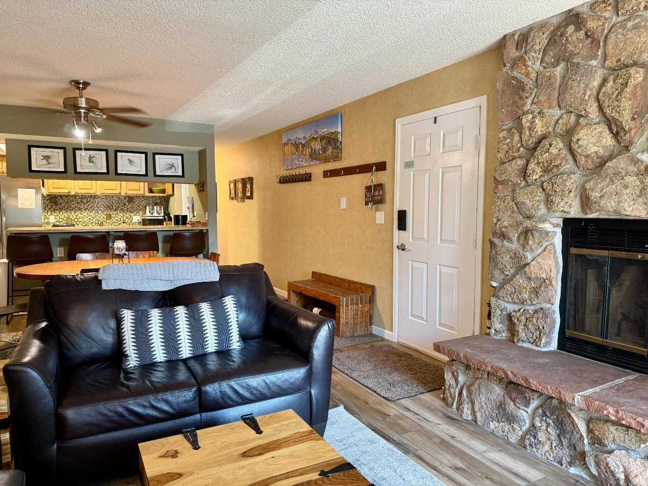 12 Meadow Ln - Photo 2 of 12