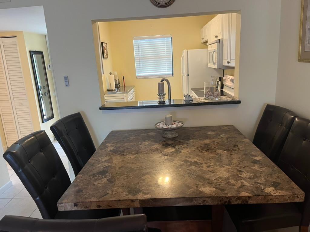 9261 Central Park Dr - Photo 5 of 20