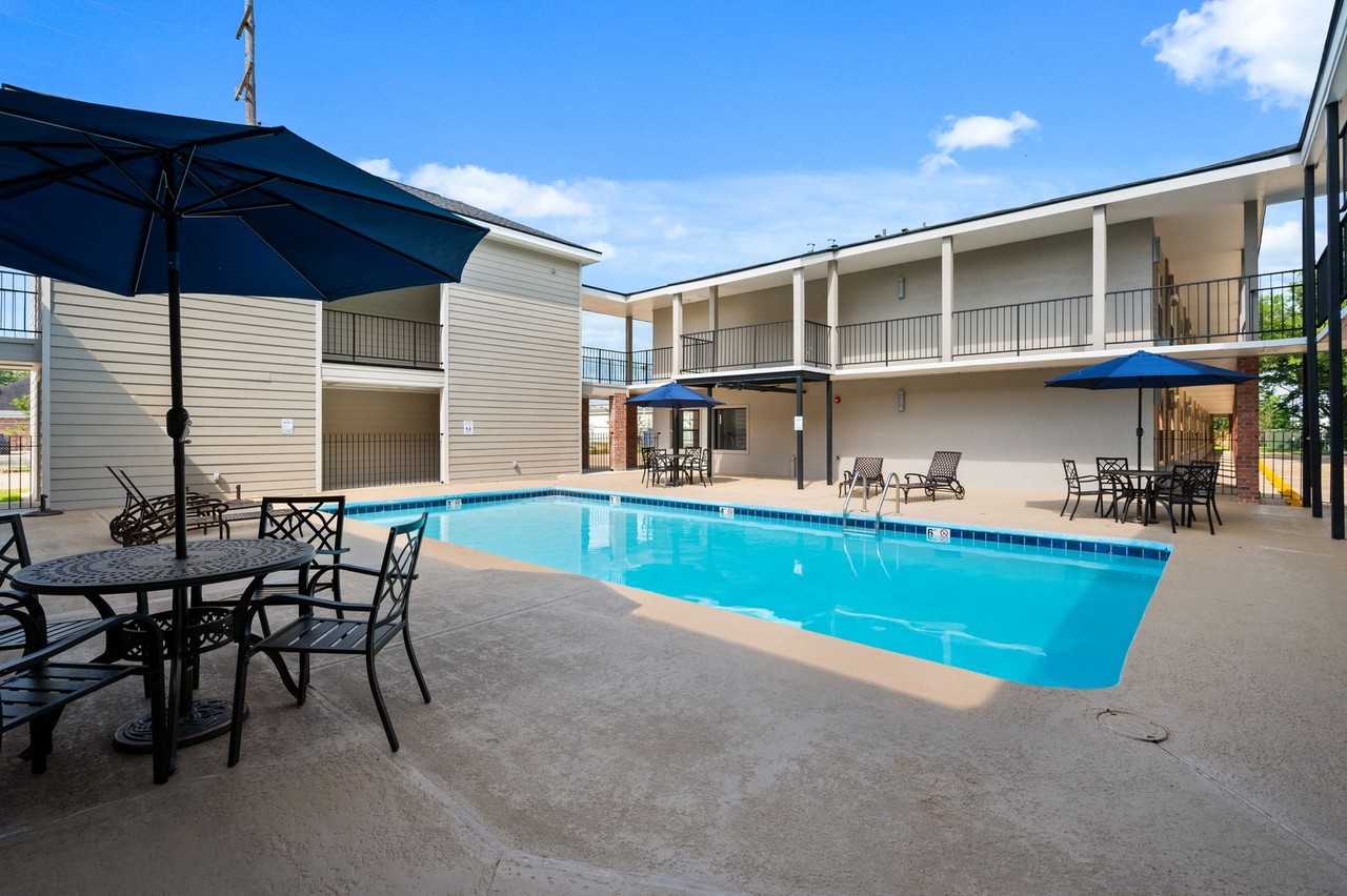 Villas at Halsey - Photo 4 of 5