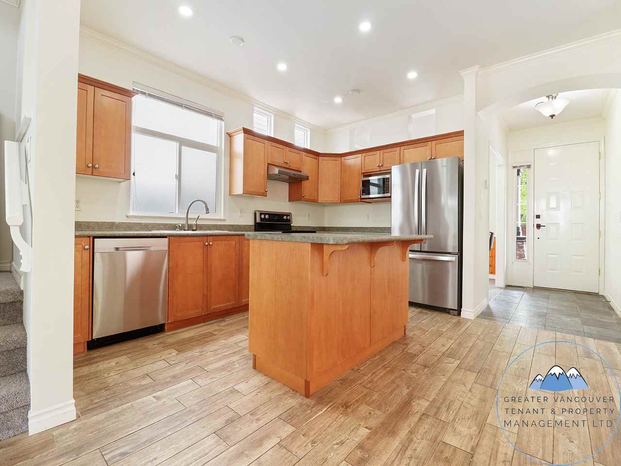 Rent house in Surrey Canada