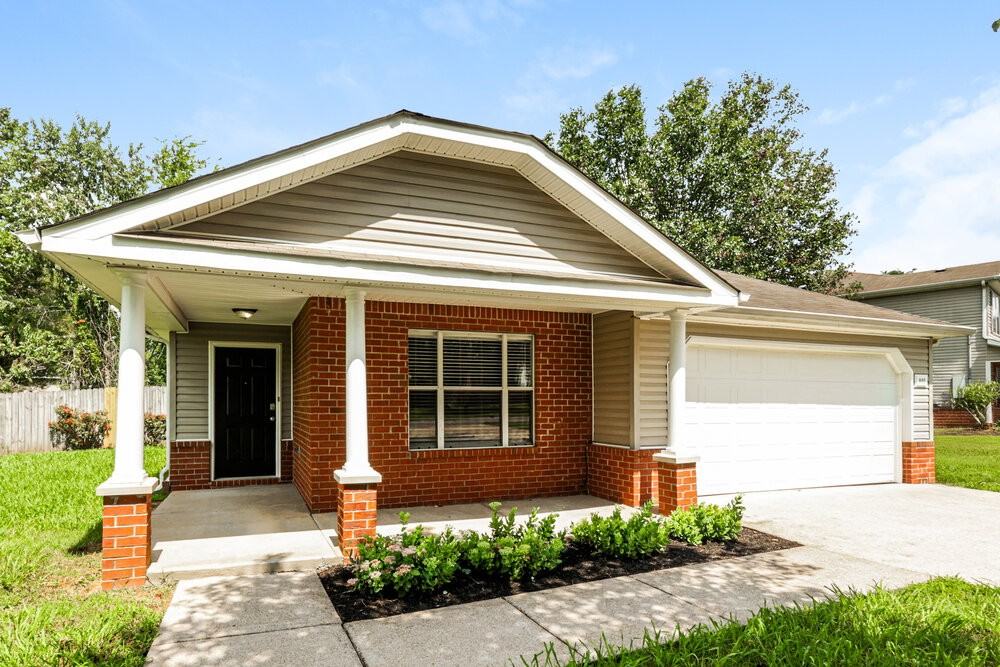 805 Hammersmith Dr - Photo 3 of 16