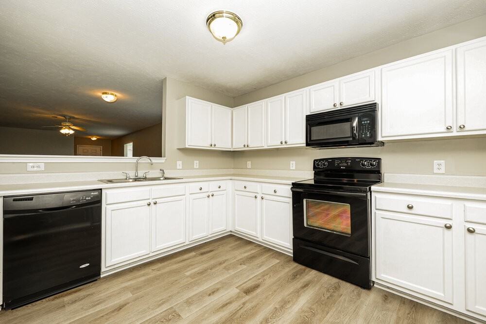 805 Hammersmith Dr - Photo 7 of 16