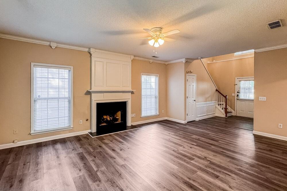 4108 Glenaire Way Nw - Photo 4 of 17