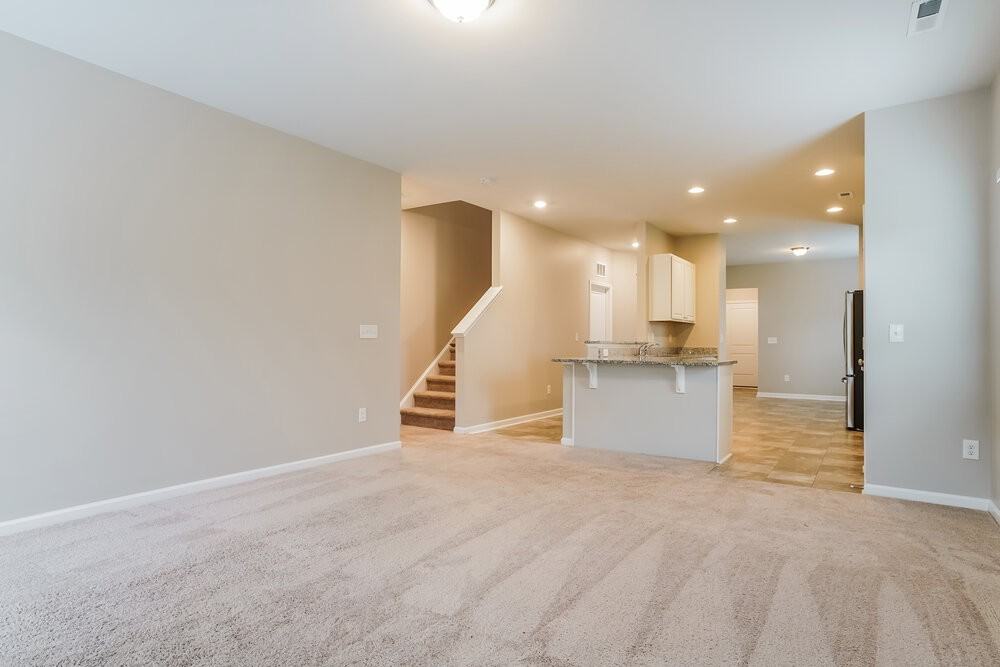 5228 Calhoun Pl - Photo 4 of 20