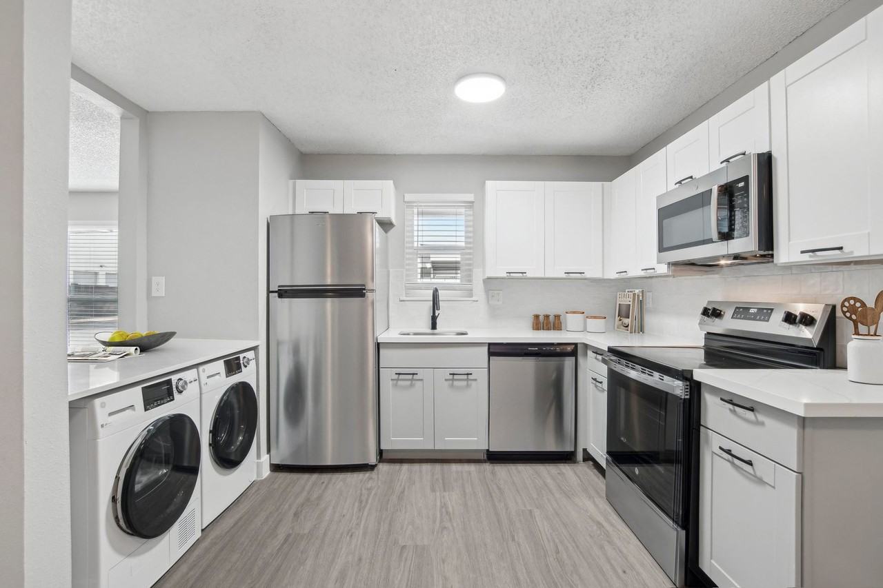 The Gaucho on Glendale Apartments - Photo 2 of 50