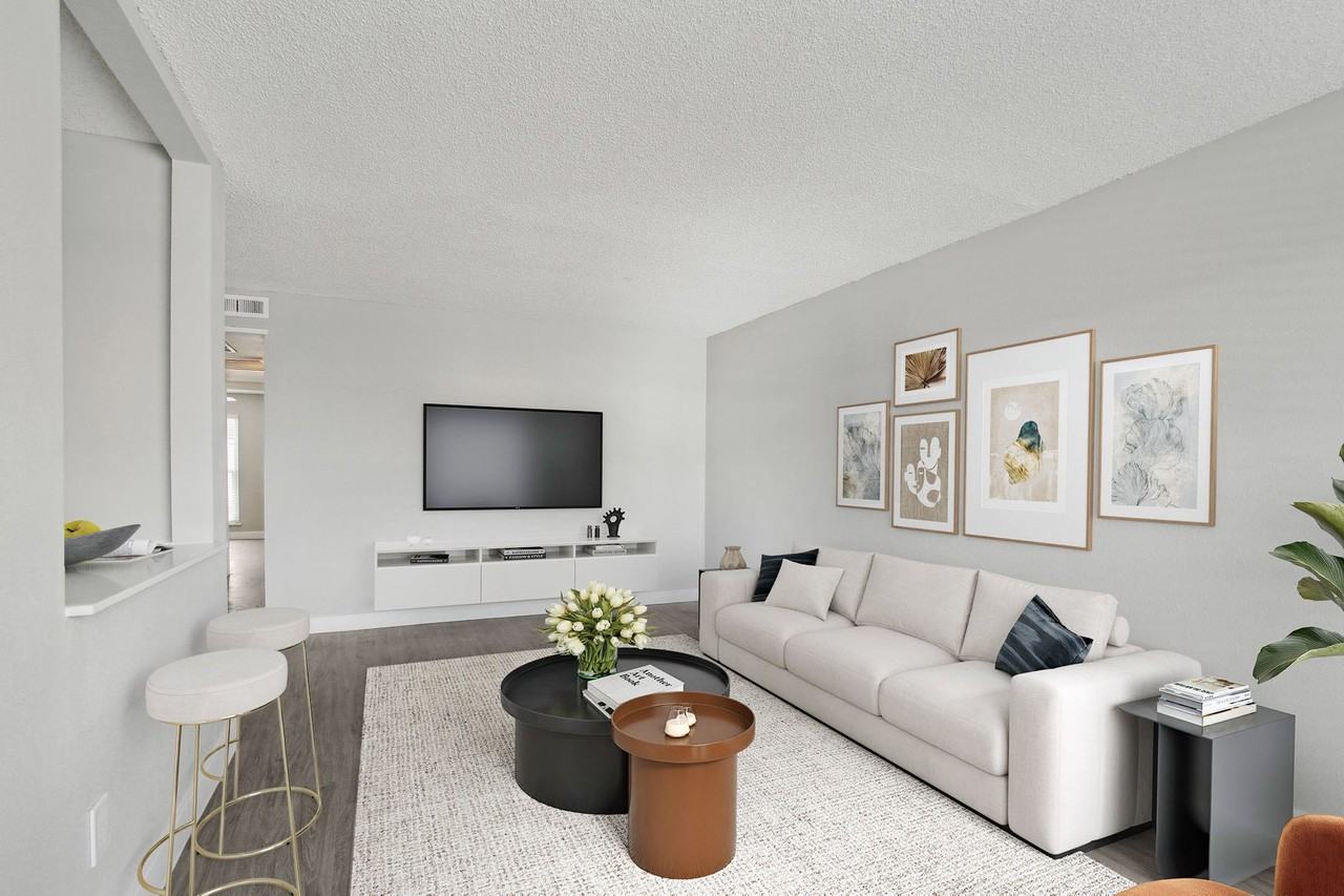 The Gaucho on Glendale Apartments - Photo 3 of 50