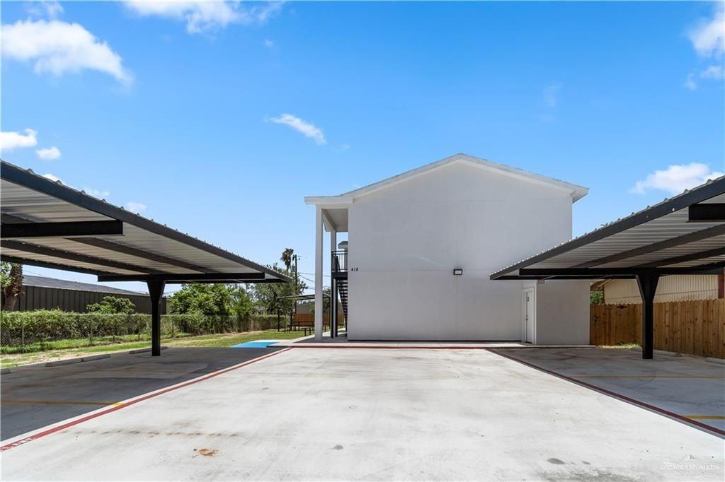 418 N 3rd St ##2 - Photo 4 of 29