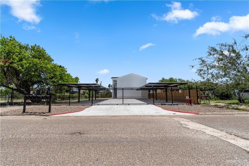 418 N 3rd St ##2 - Photo 5 of 29