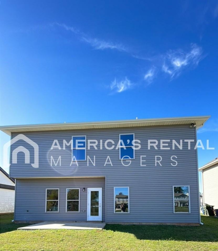 221 Cotton Bayou Dr - Photo 3 of 30