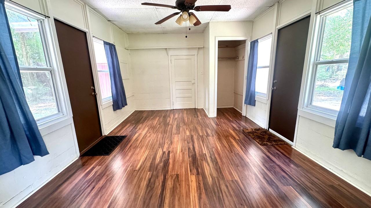 18 Nw 27th St - Photo 3 of 9