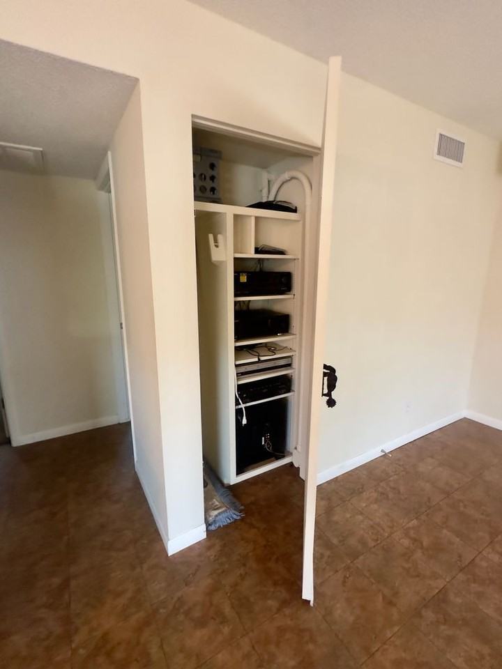 3380 Kiowa Blvd S - Photo 6 of 12