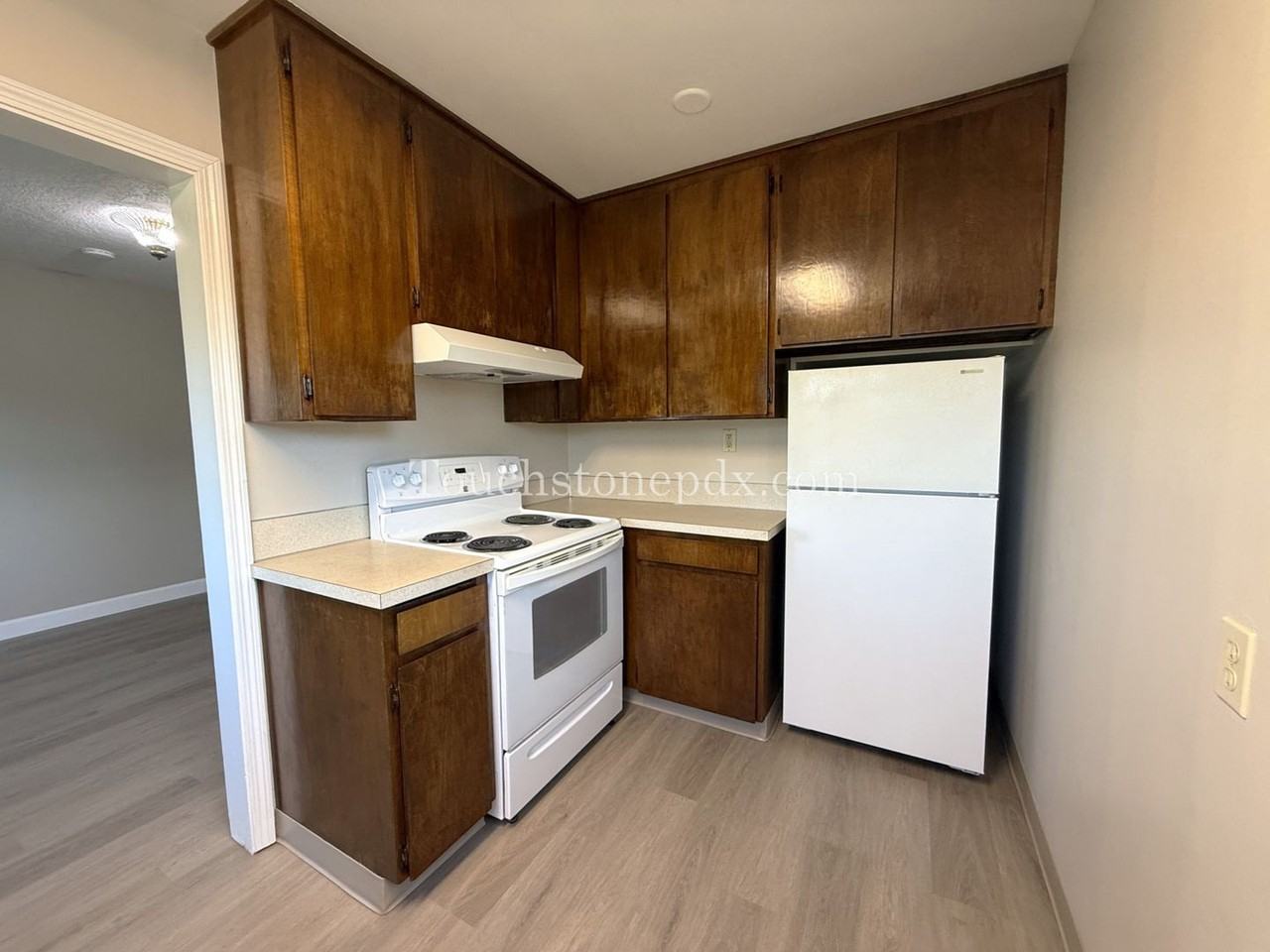 18101 SE Arista Drive - Photo 7 of 37