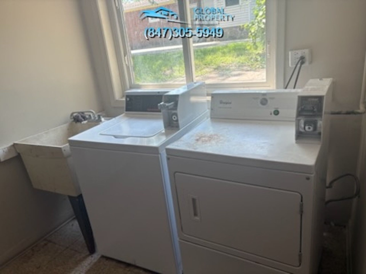 260 E Grand Ave - Photo 4 of 6