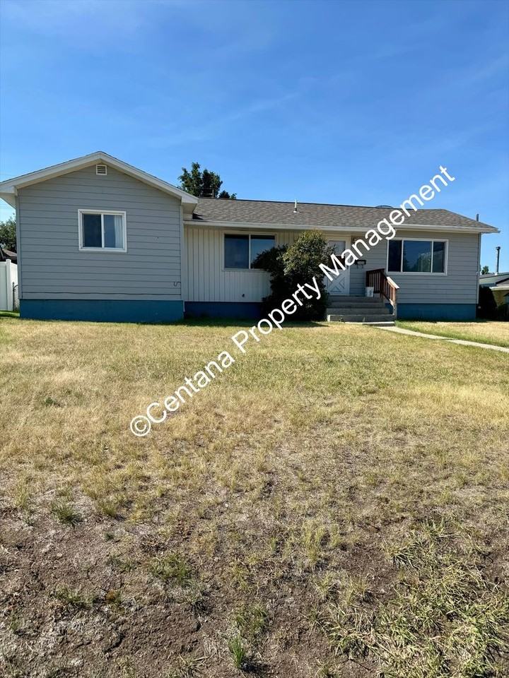 2606 Phillips St - Photo 2 of 43