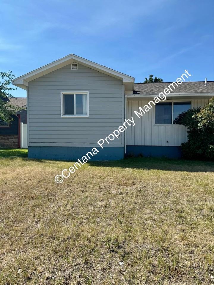 2606 Phillips St - Photo 4 of 43