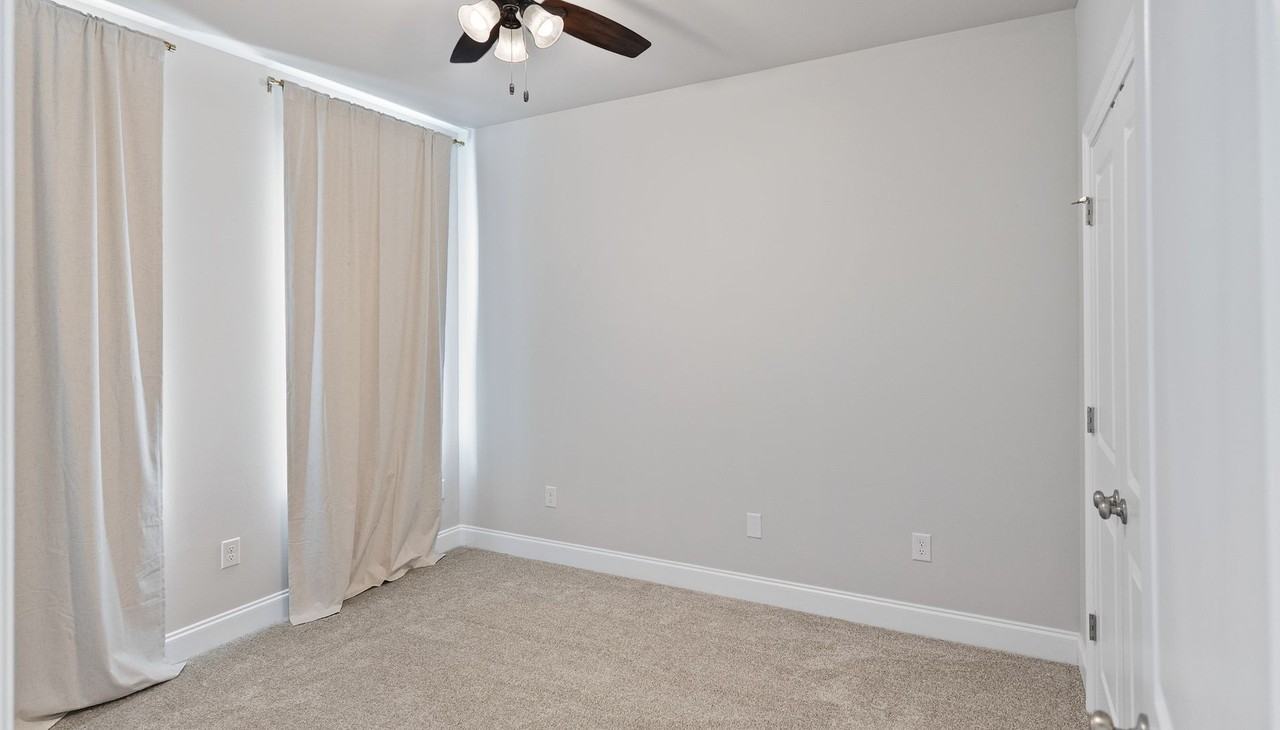 927 Drago Dr - Photo 6 of 13