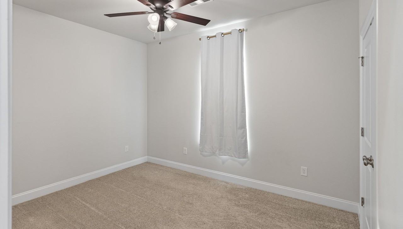 927 Drago Dr - Photo 7 of 13