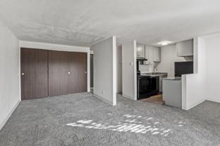 645 Royal Ave - Photo 1 of 1