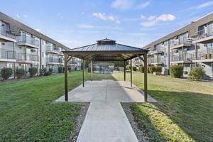 featured image of 645 Royal Ave