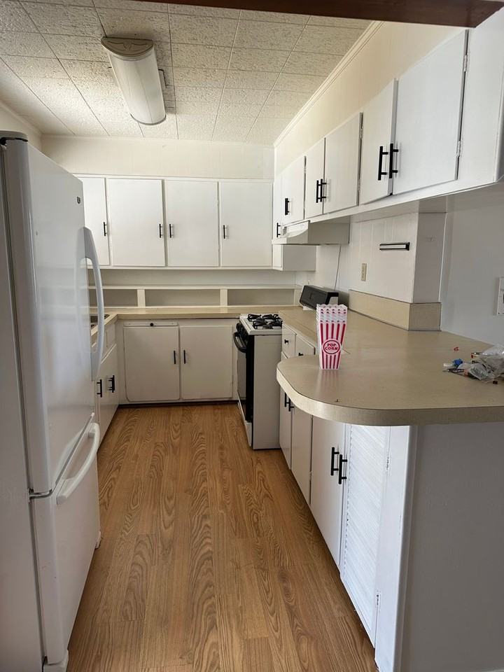 5024 W 126th St - Photo 3 of 13