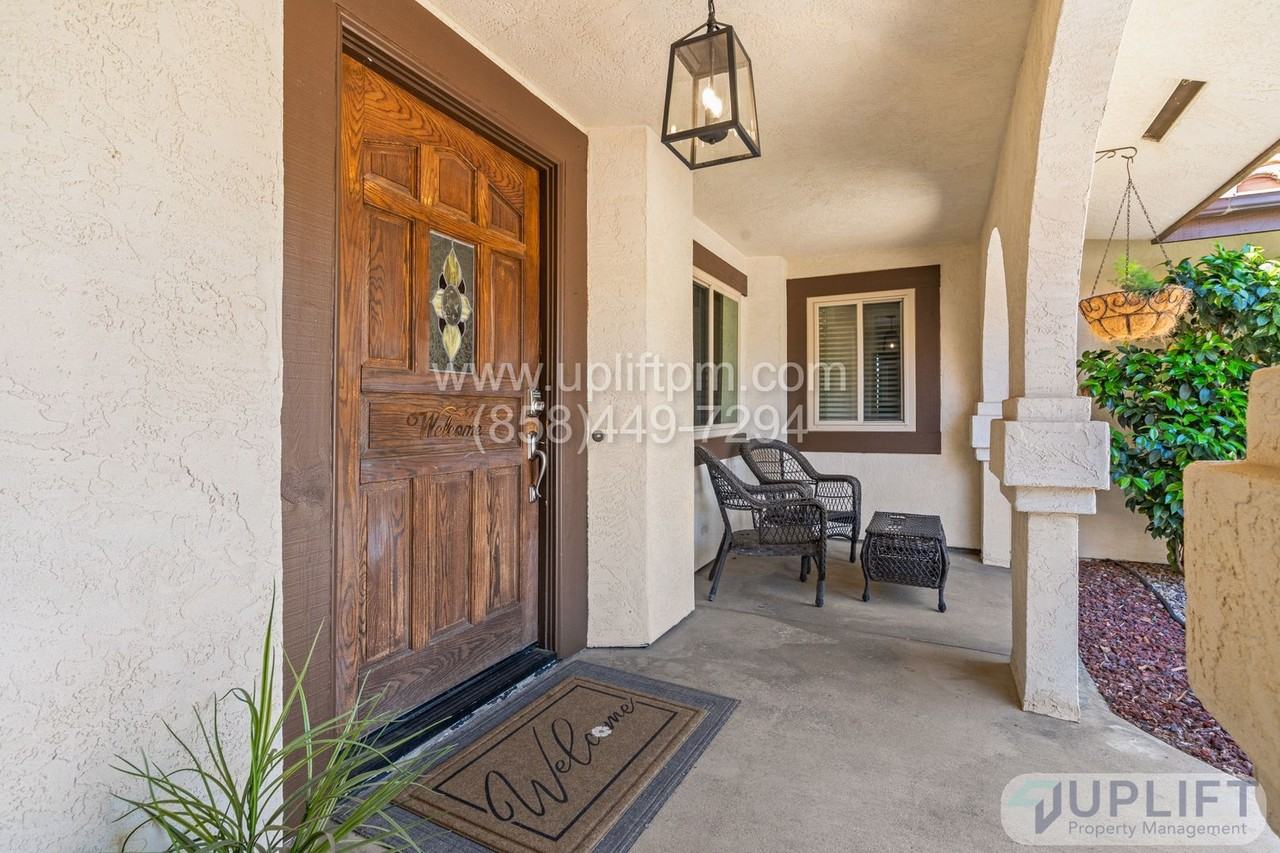 16213 Daza Dr - Photo 2 of 35