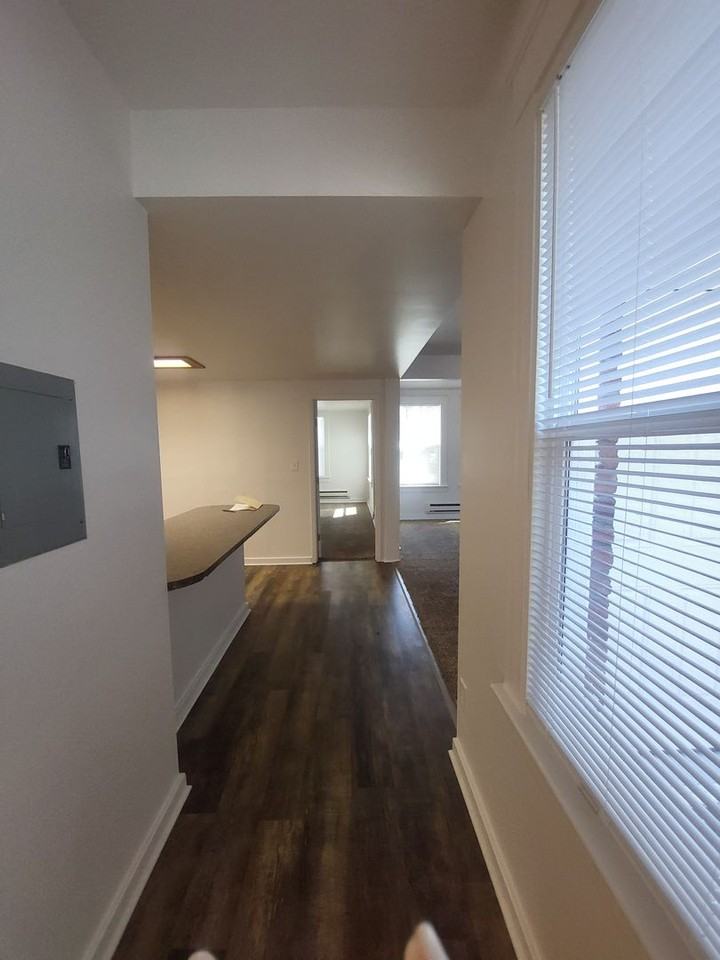 701 H St - Photo 6 of 8