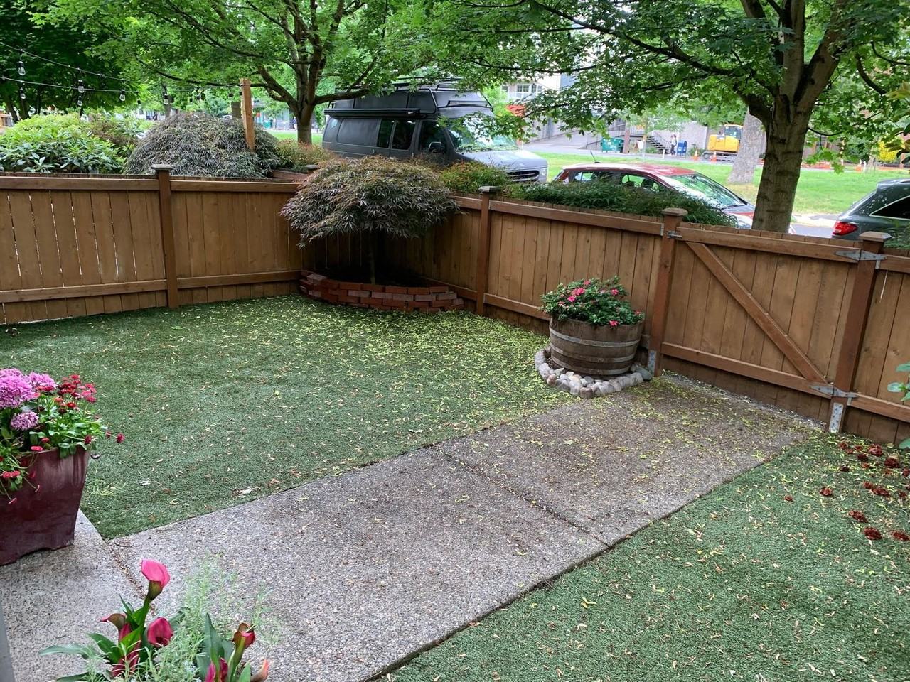 443 Ne Ravenna Blvd #C - Photo 5 of 39