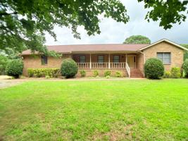 featured image of 172B Hunts Neck Rd