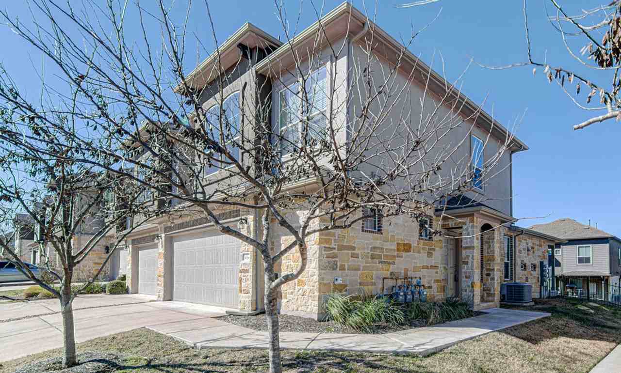 414 Epiphany Ln - Photo 3 of 23