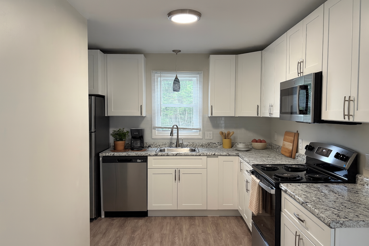 20 Hussey Hill Rd - Photo 3 of 11