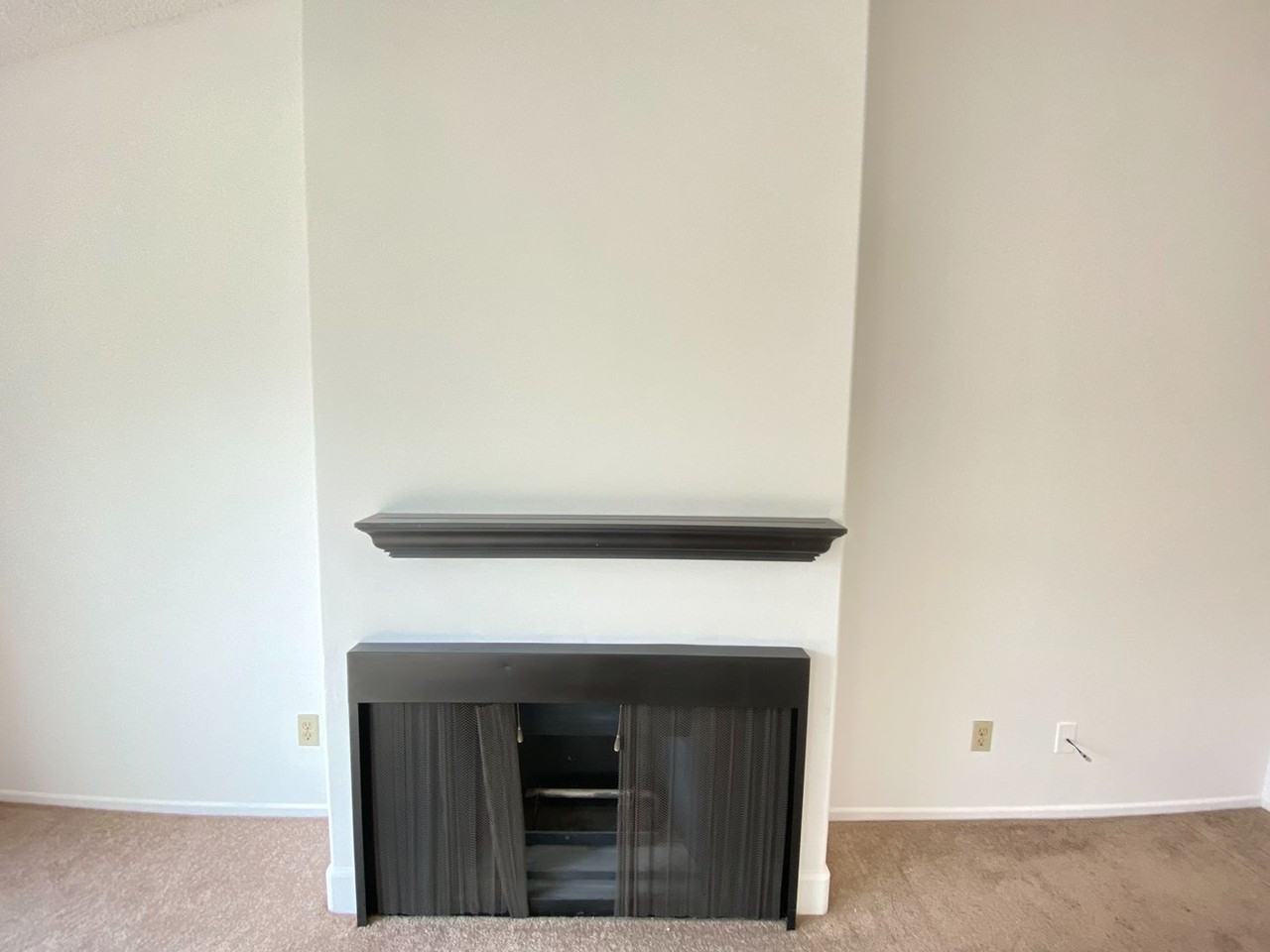 2390 Grand Ave - Photo 2 of 9