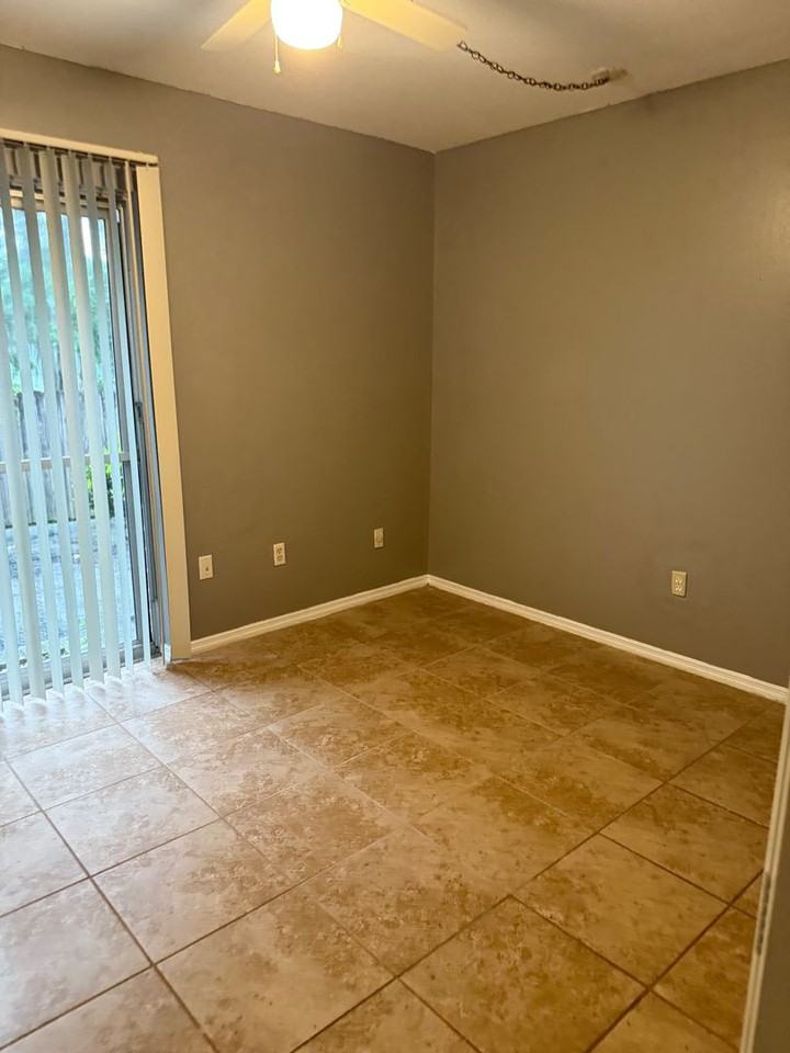 1700 C-04 1700 S.W. 16th Ct. - Photo 6 of 9