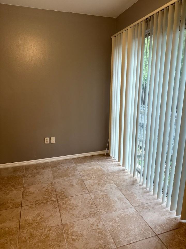 1700 C-04 1700 S.W. 16th Ct. - Photo 7 of 9