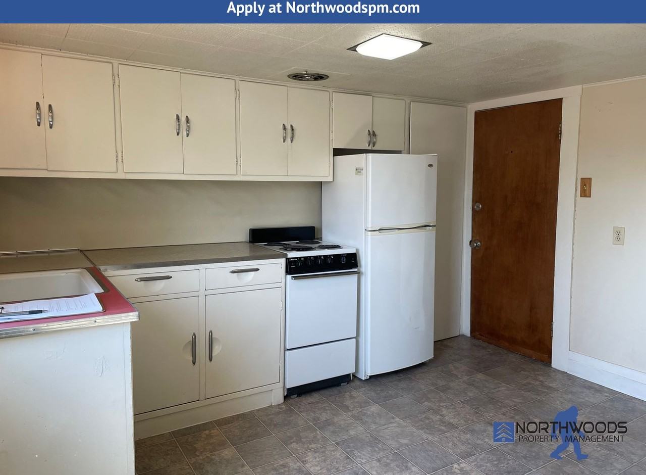 307 N Ivy St - Photo 3 of 7