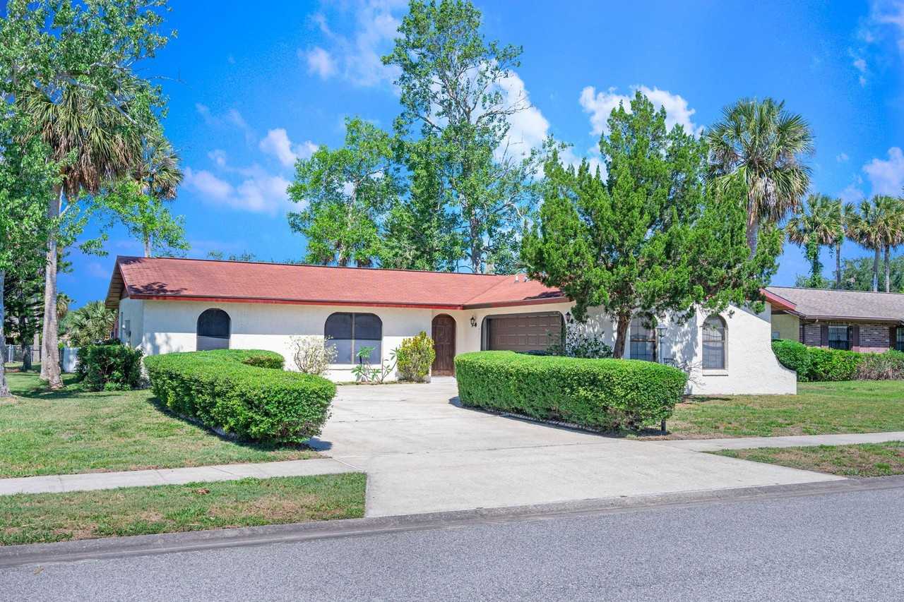 112 N Paul Revere Dr - Photo 2 of 20