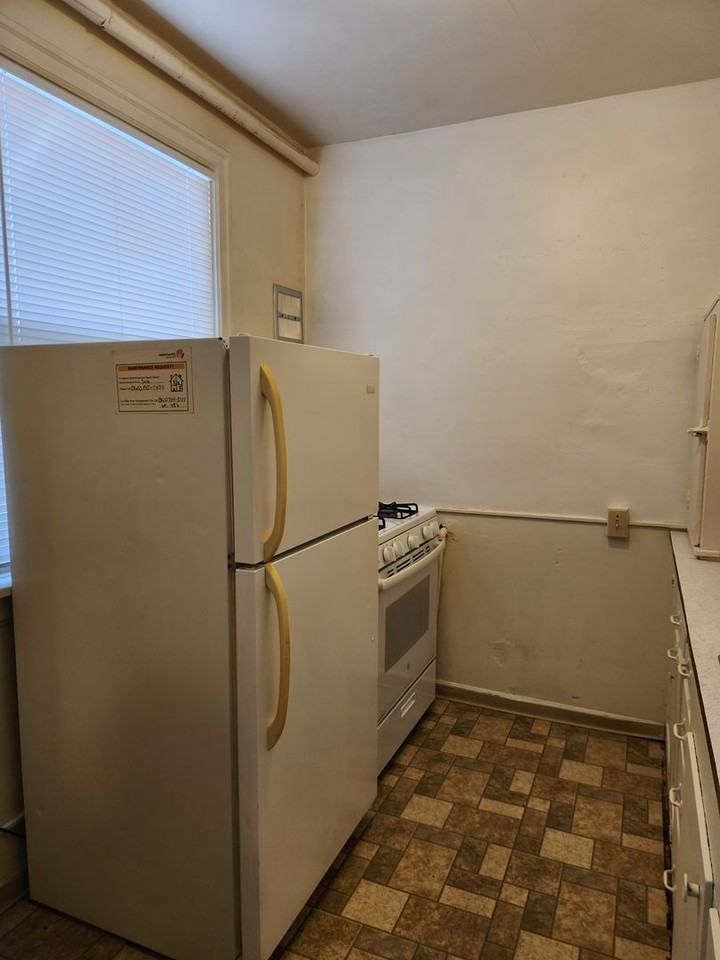 1604 I Street - Photo 2 of 15