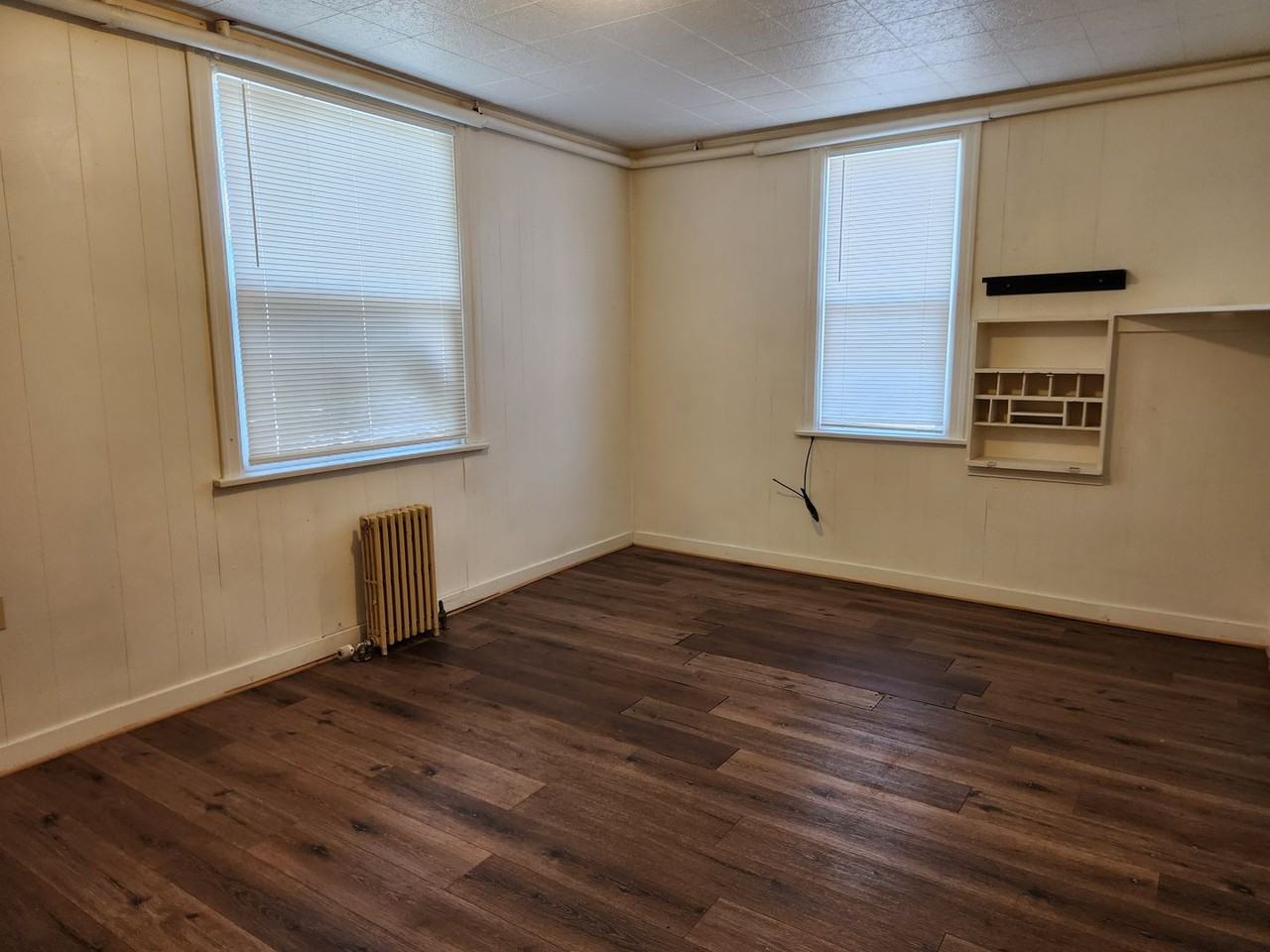 1604 I Street - Photo 5 of 15