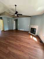 featured image of 605 Meadow Dr