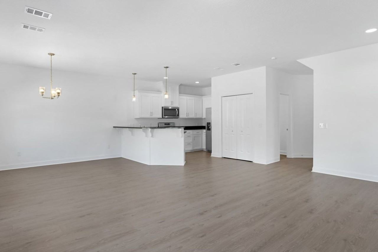 609 Fairview Cir - Photo 5 of 28