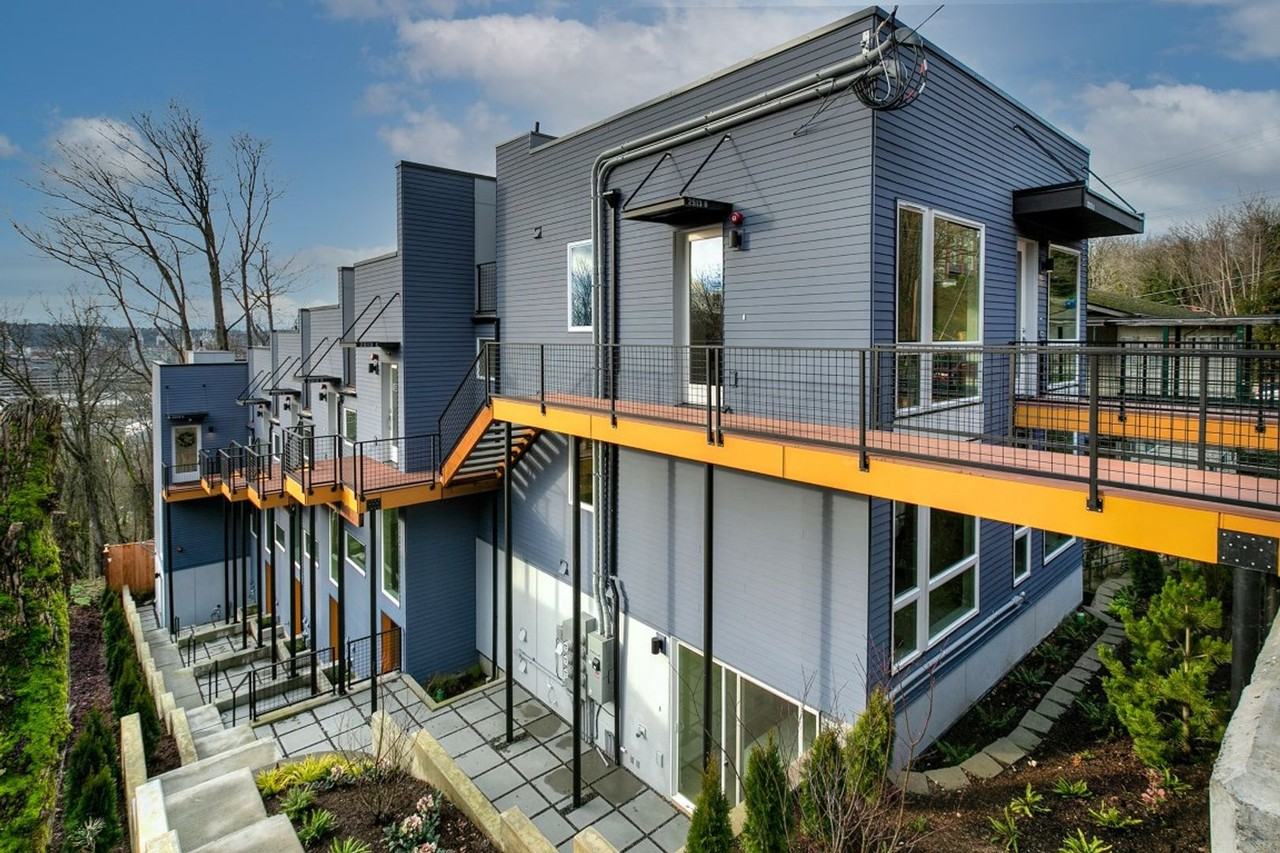 2513 13th Ave S #B - Photo 3 of 28