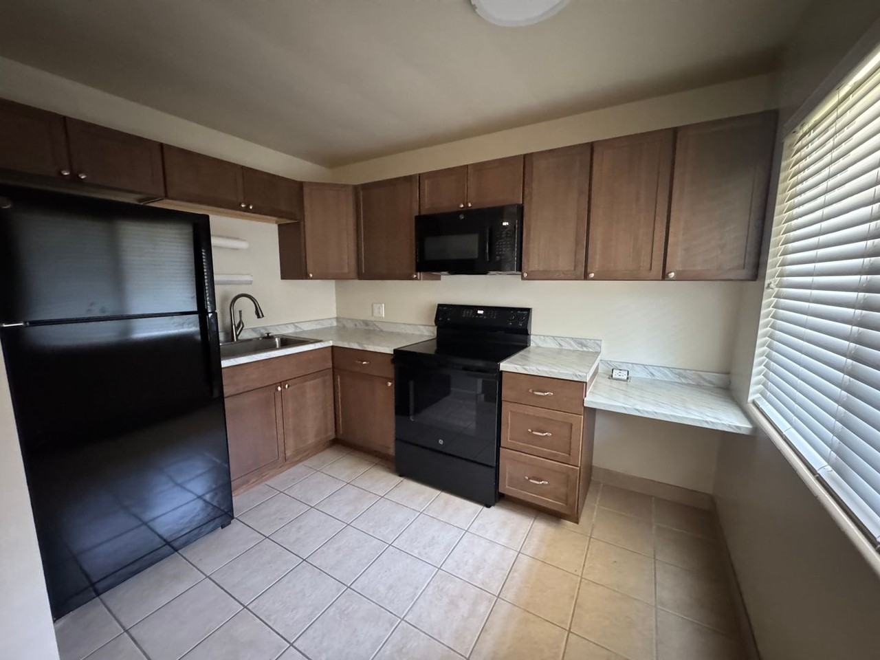 25 North Keystone Avenue #1 - Photo 5 of 10