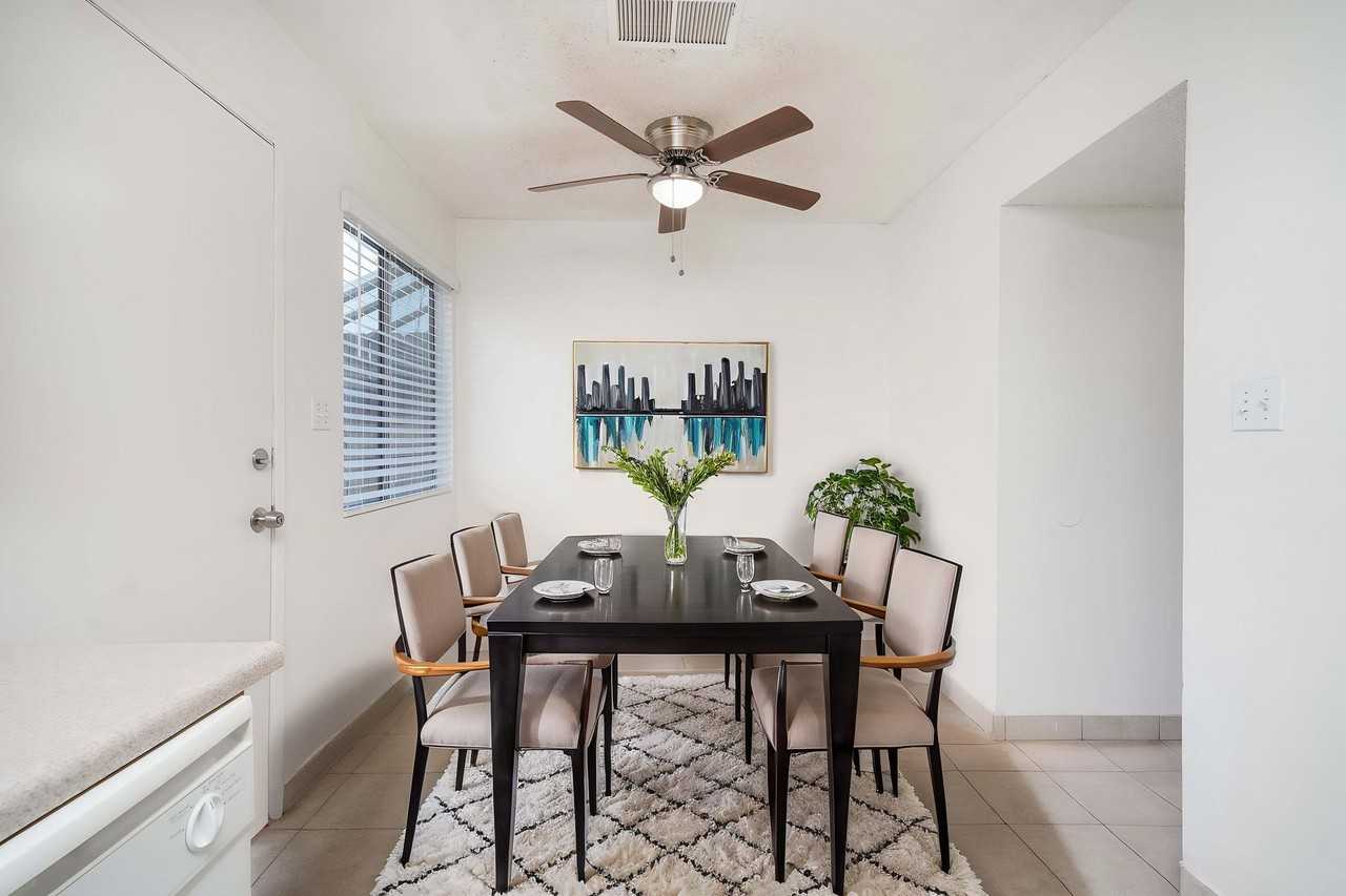 Teal Townhomes - Photo 3 of 7