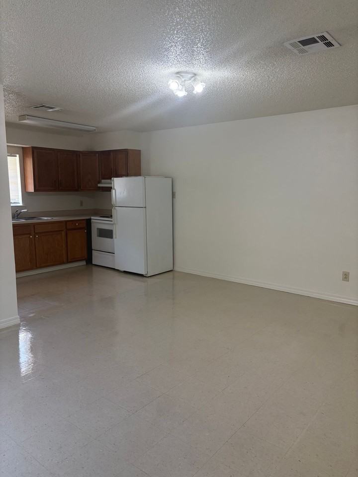 322 Old Spanish Trl - Photo 4 of 34