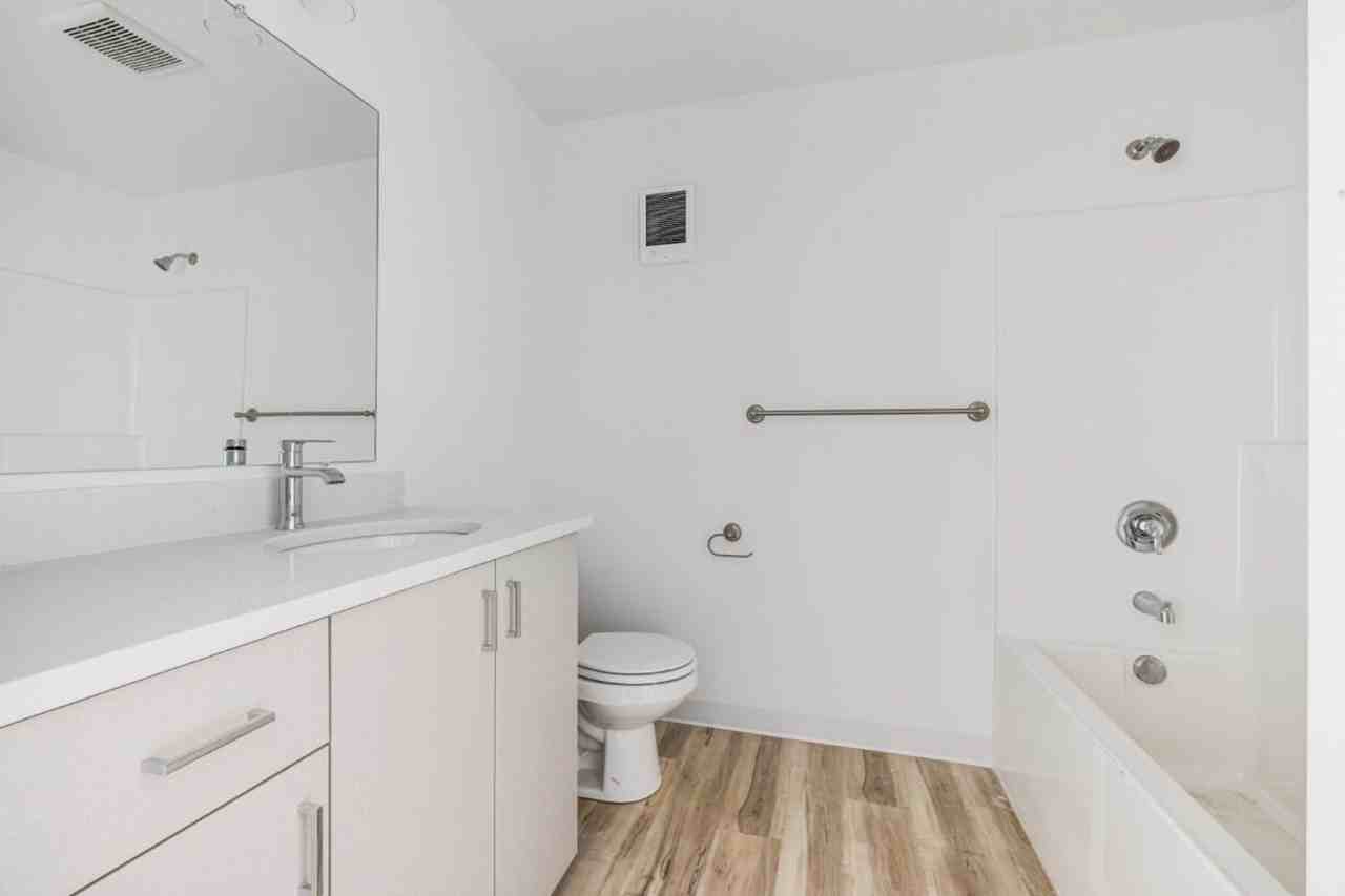 5799-5829 Trail Ave NE - Photo 5 of 16