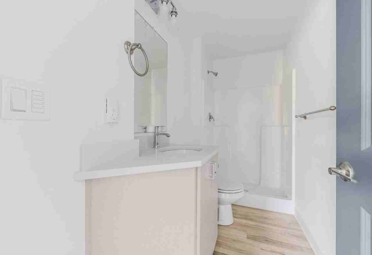 5799-5829 Trail Ave NE - Photo 6 of 16