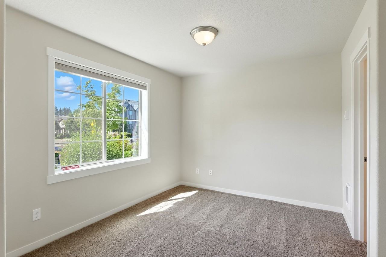 28524 Sw Villebois Dr N - Photo 3 of 22