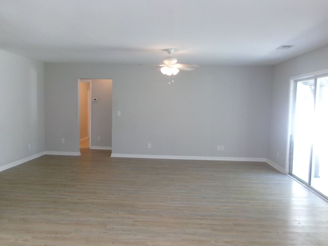 212 Mckendree Ln - Photo 4 of 27