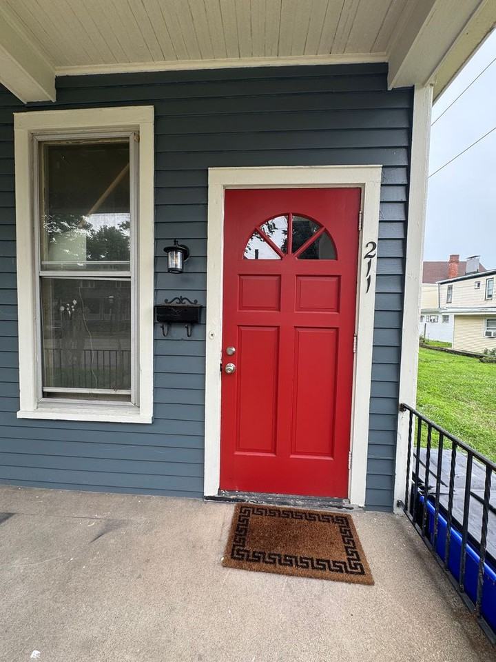 211 211 & 213 Buckeye St. - Photo 3 of 16