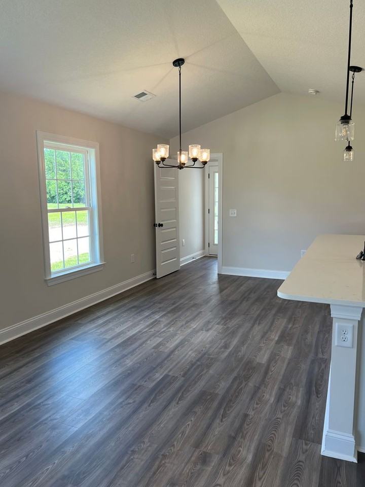 1370 Highway 139 - Photo 4 of 17