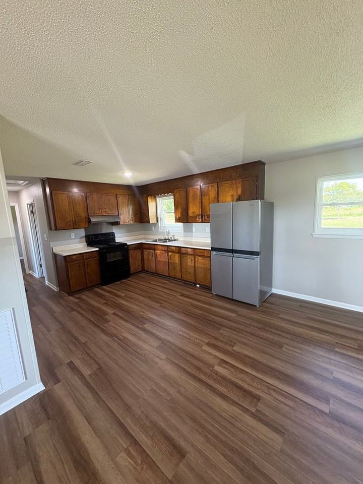 904 County Road 514 - Photo 2 of 10